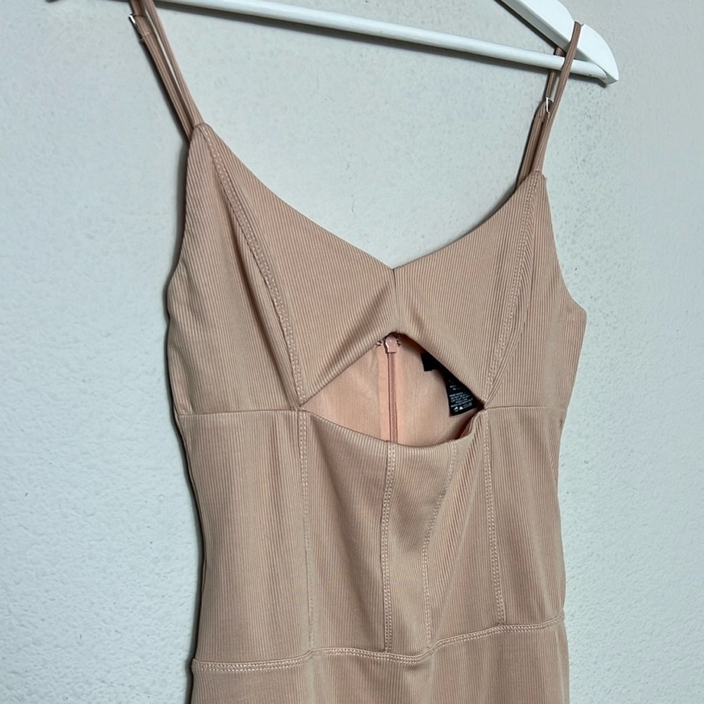 H:OURS Modi Mini Tan Ribbed Dress - Picture 6 of 7